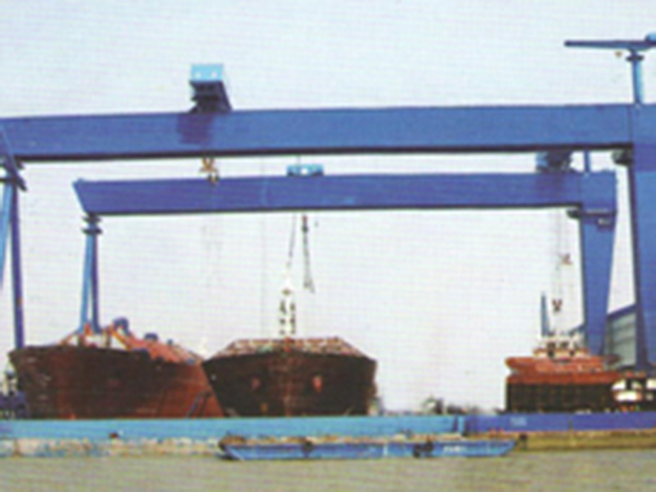 造船起重机