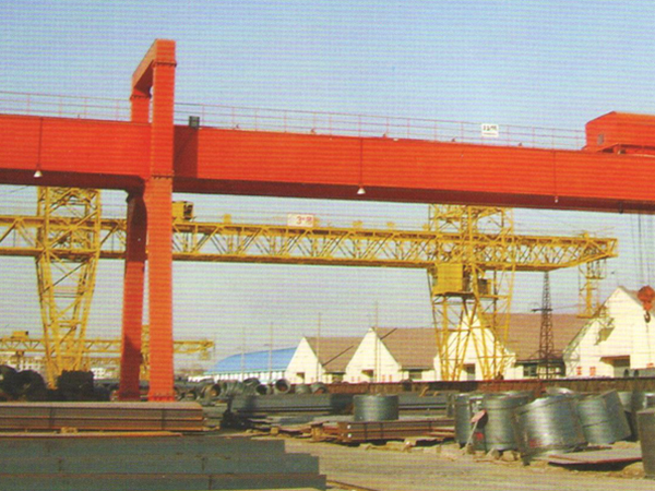 A型双梁吊钩门式起重机