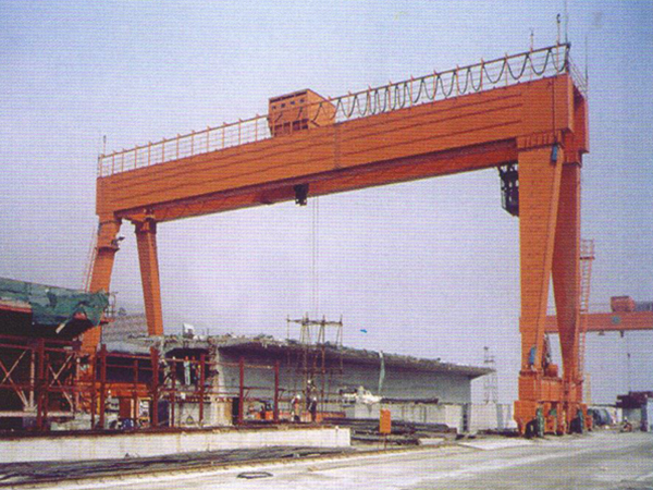 A型双梁吊钩门式起重机4