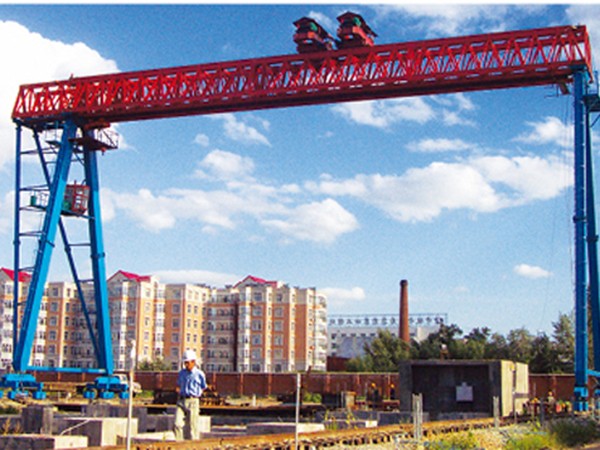 工程门式起重机
