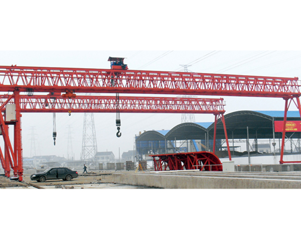 工程门式起重机