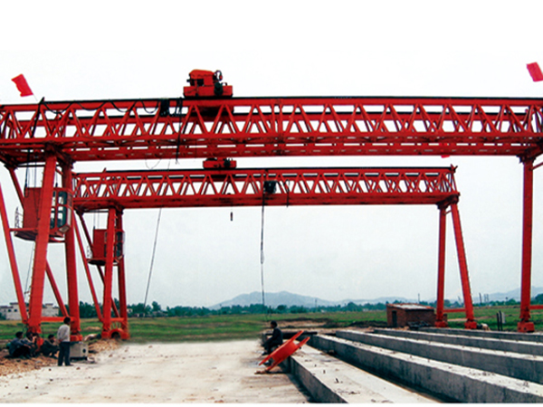 工程门式起重机