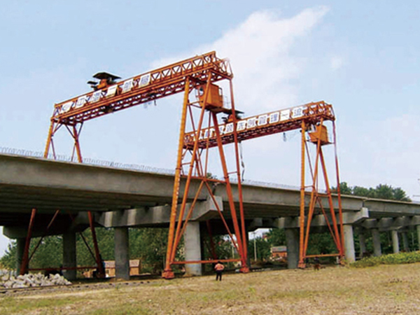 工程门式起重机