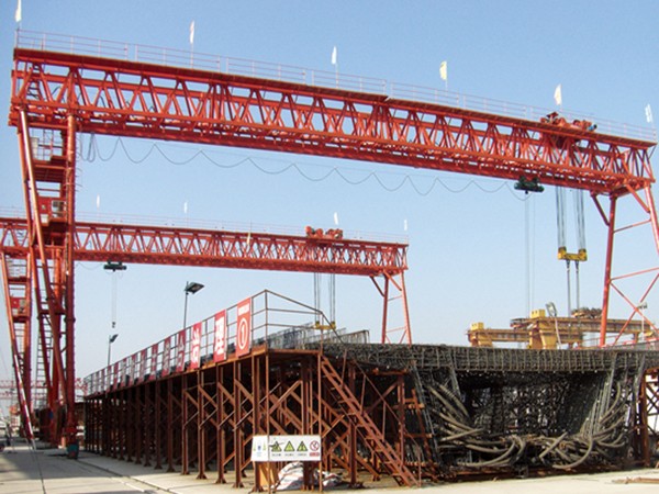 工程门式起重机