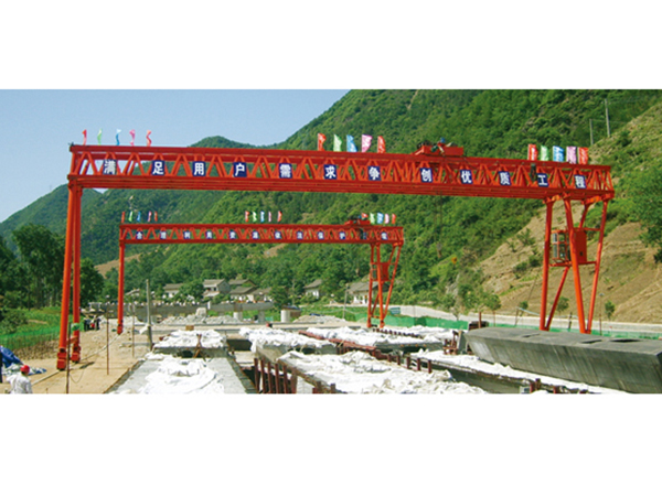 工程门式起重机